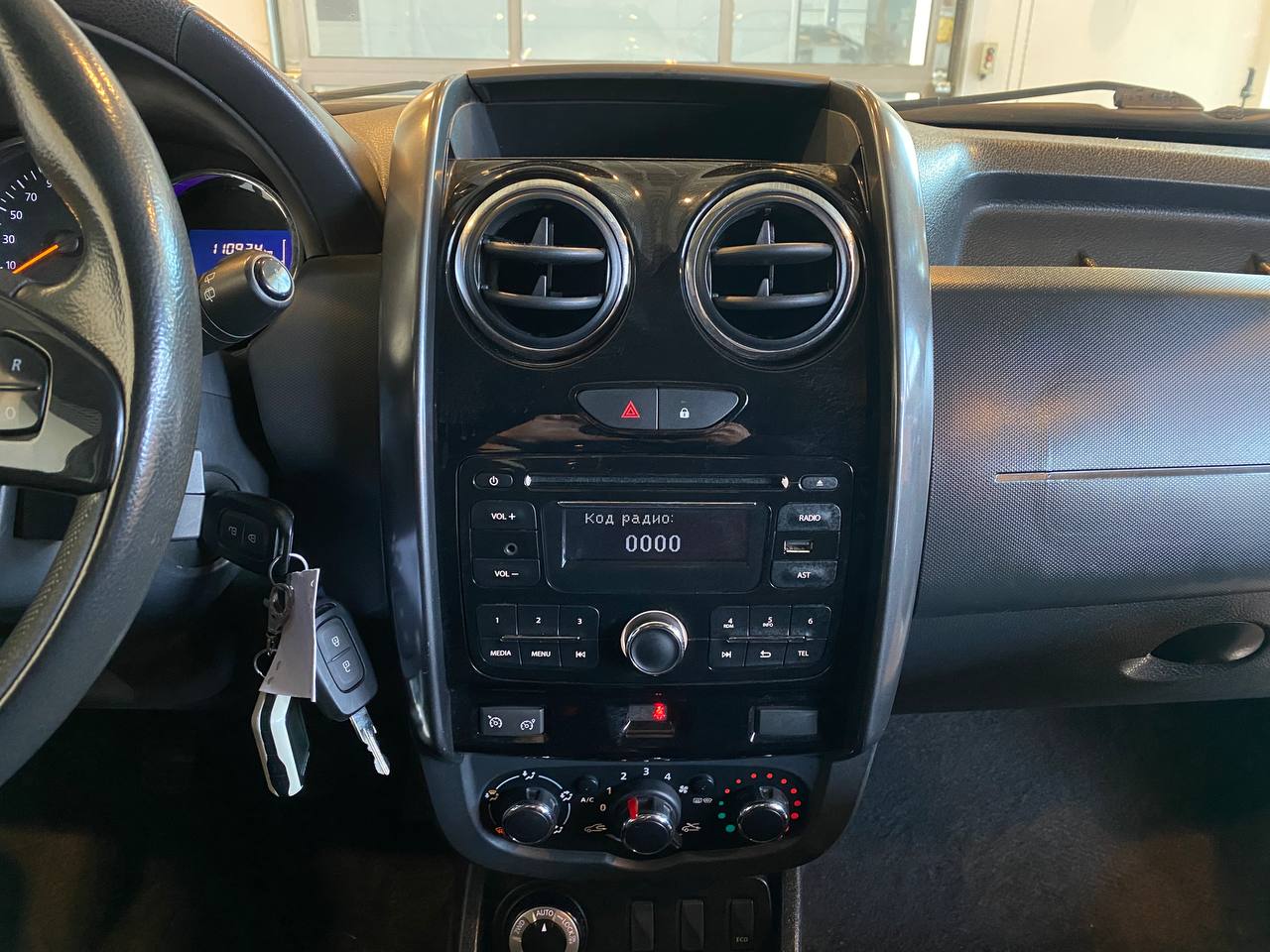 RENAULT DUSTER