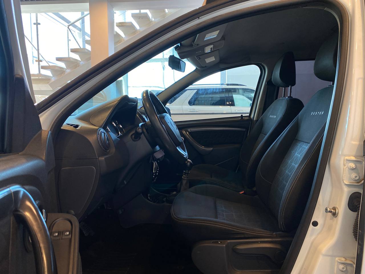 RENAULT DUSTER