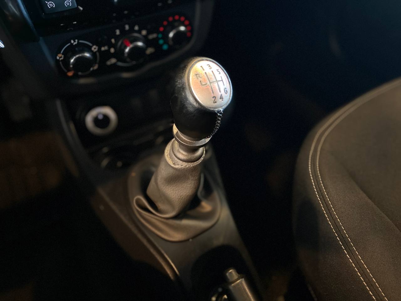 RENAULT DUSTER