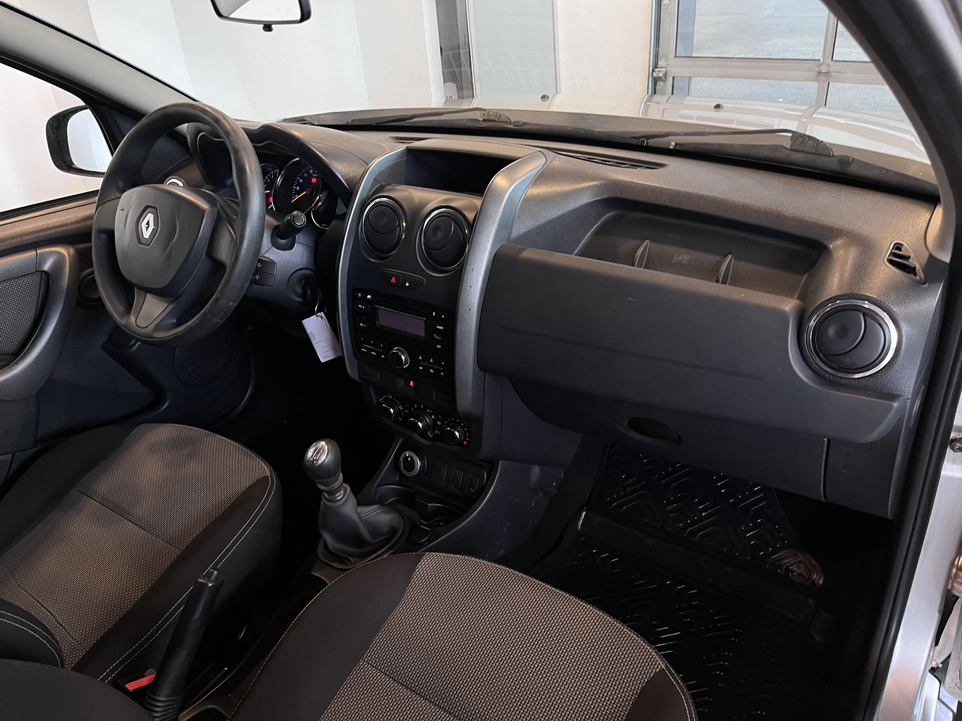 RENAULT DUSTER