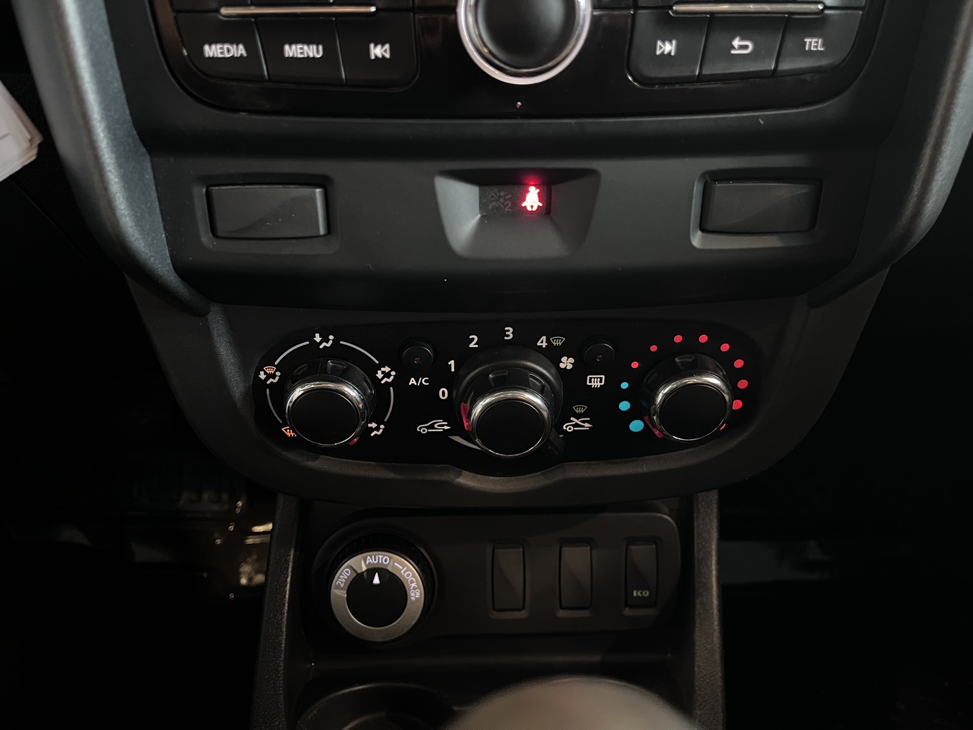 RENAULT DUSTER