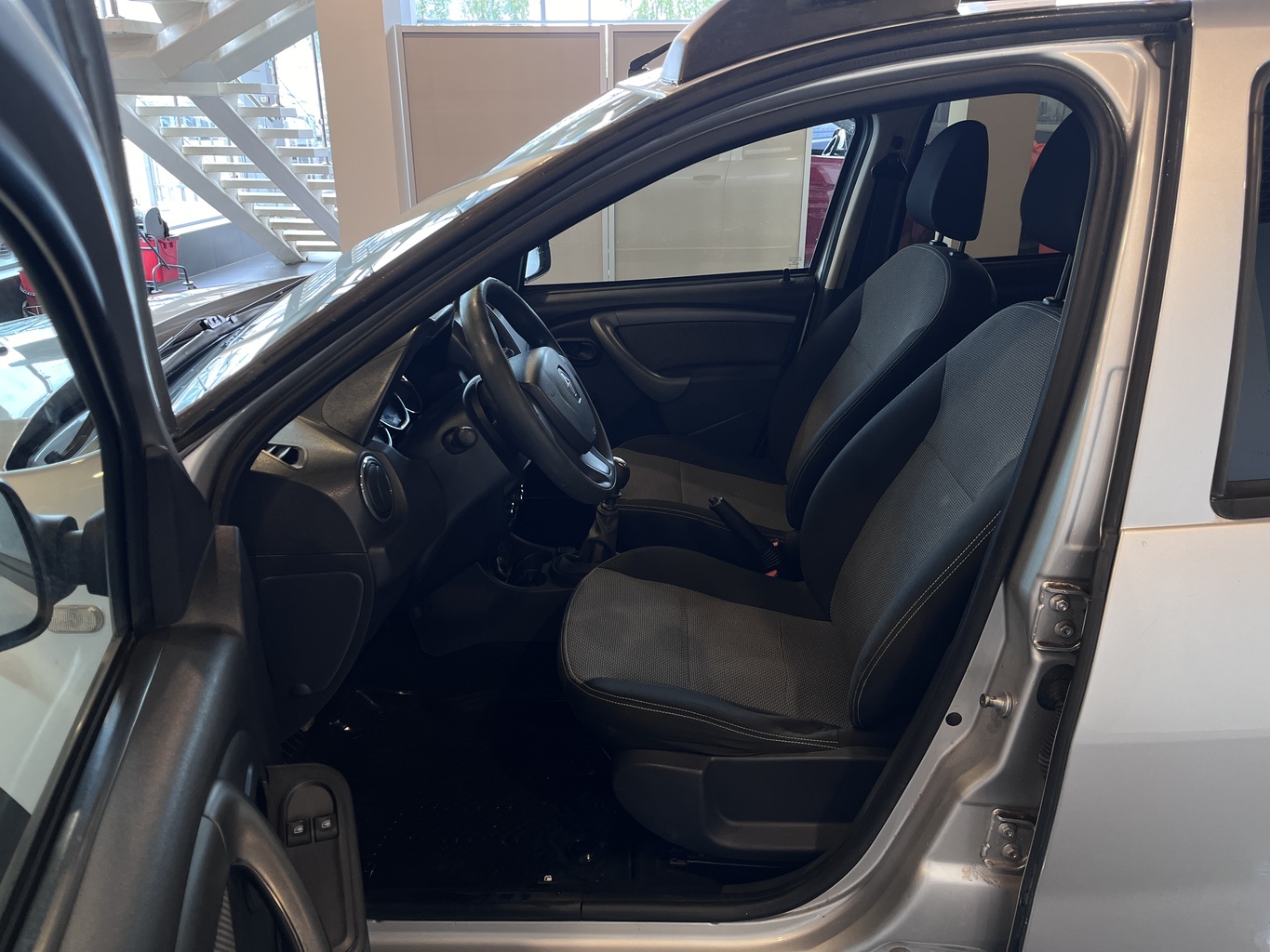 RENAULT DUSTER