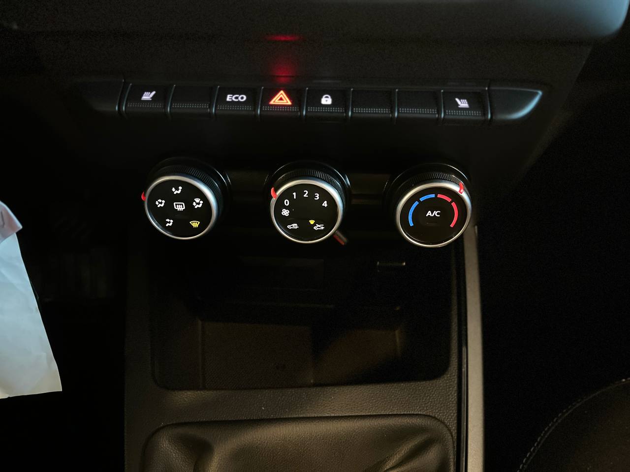 RENAULT DUSTER