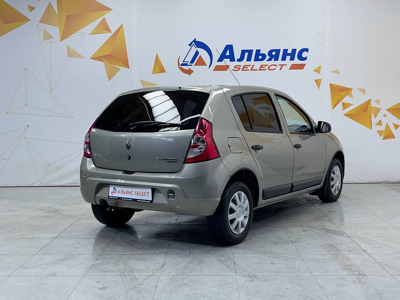 RENAULT SANDERO