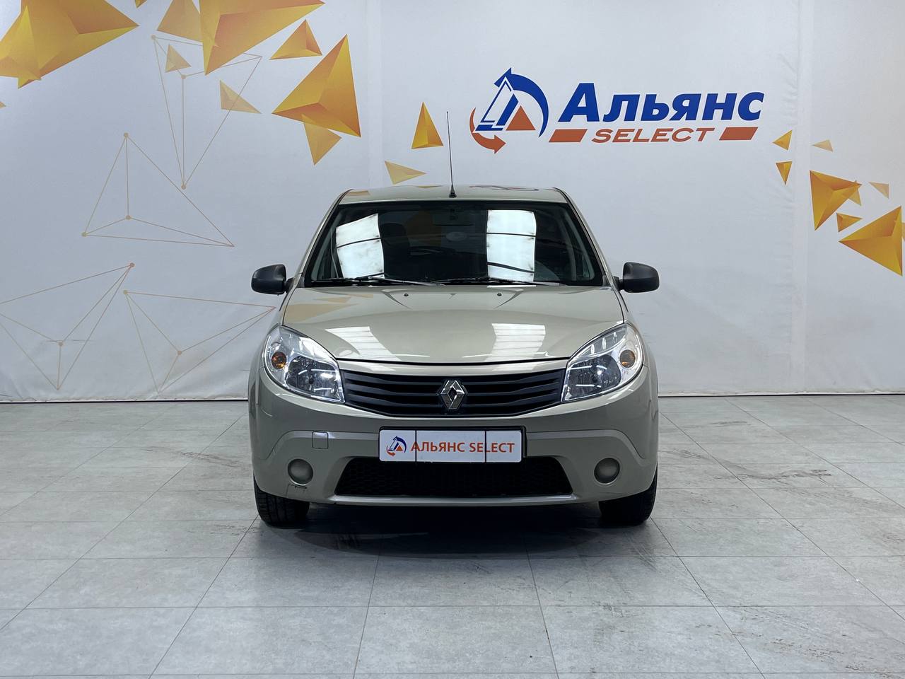 RENAULT SANDERO