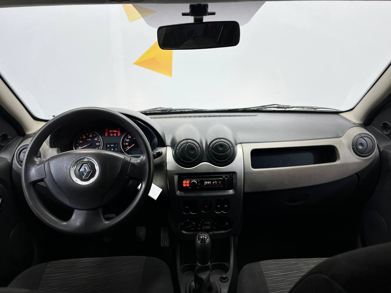 RENAULT SANDERO