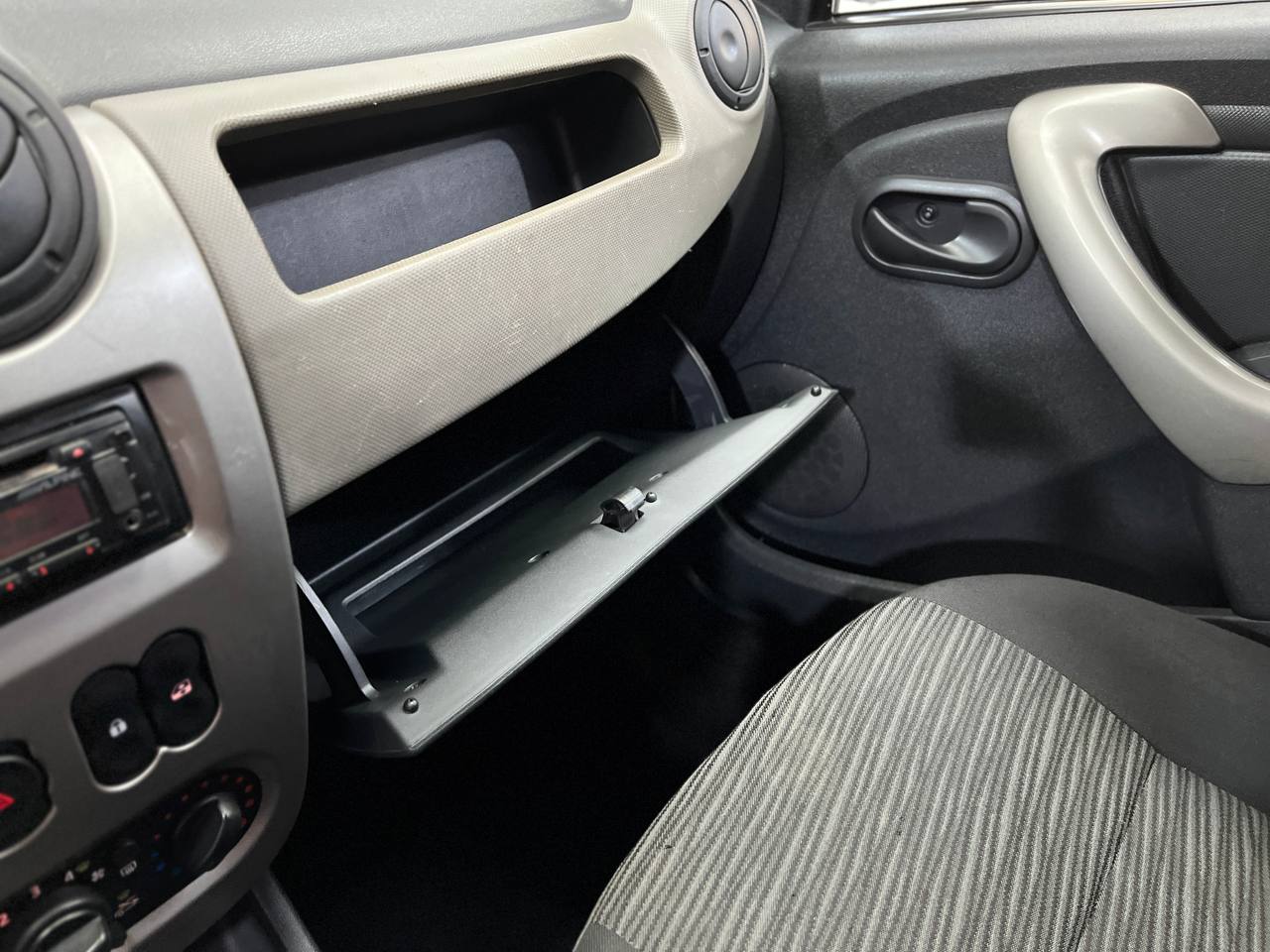 RENAULT SANDERO