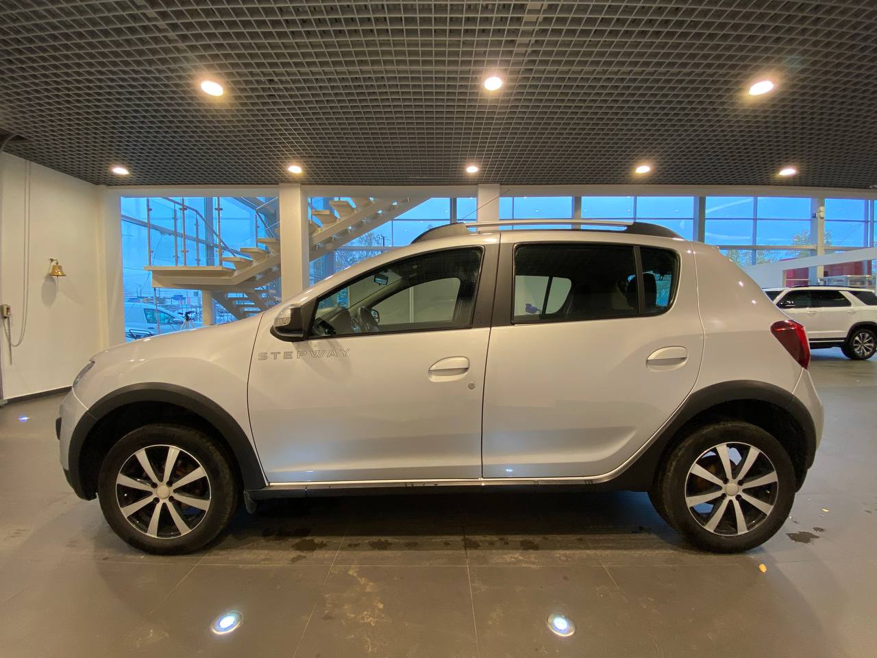 RENAULT SANDERO STEPWAY