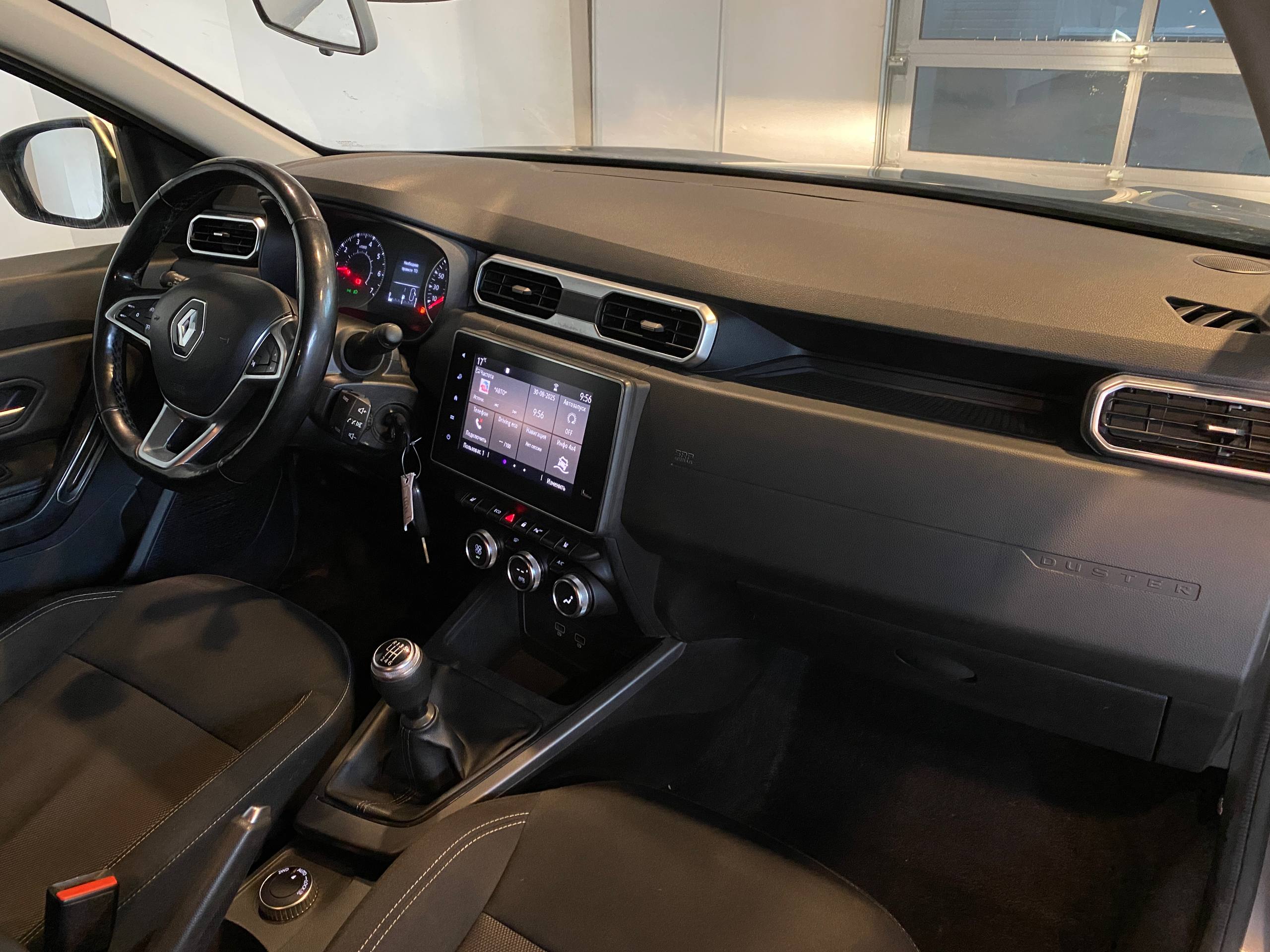 RENAULT DUSTER