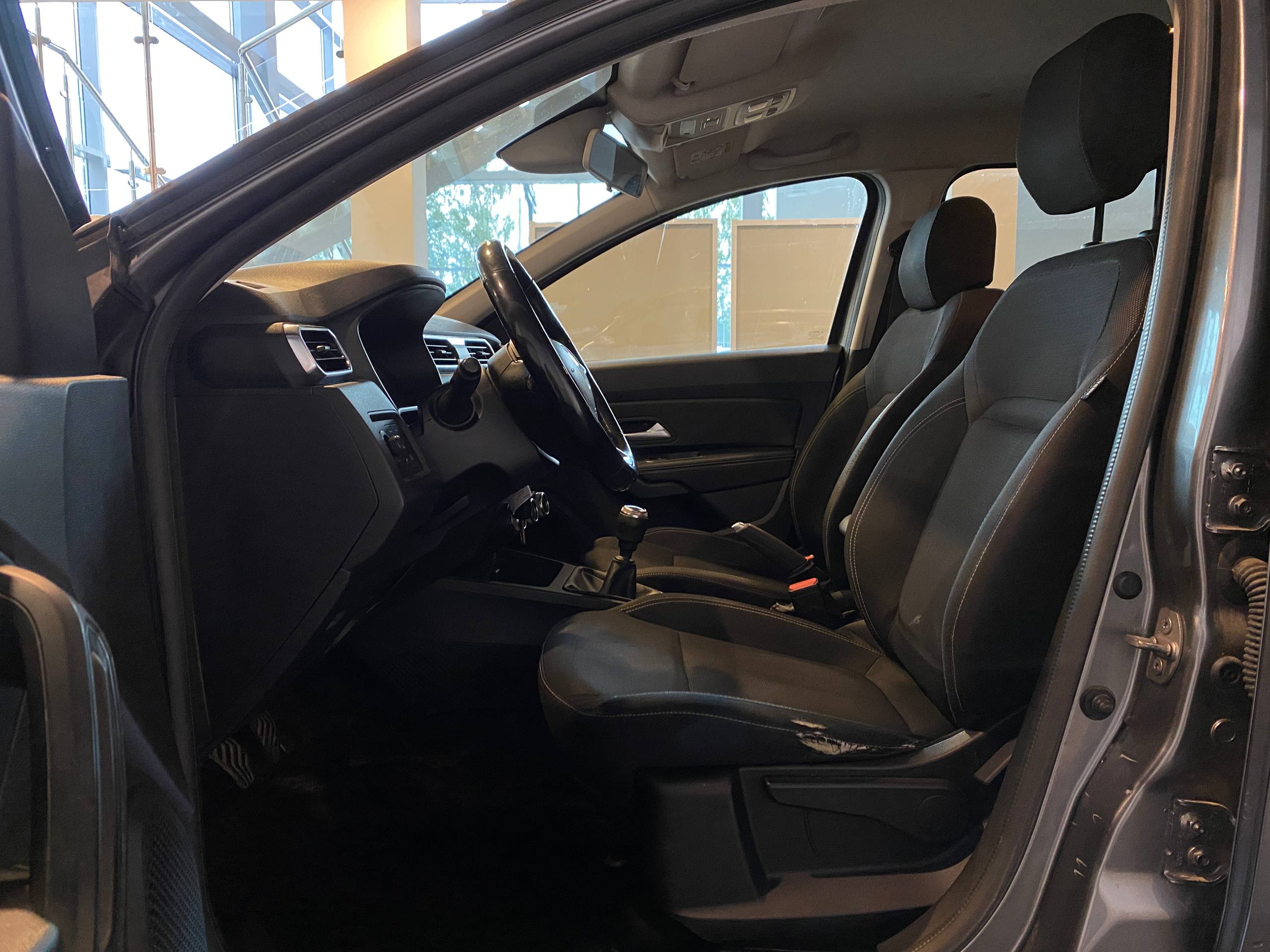 RENAULT DUSTER