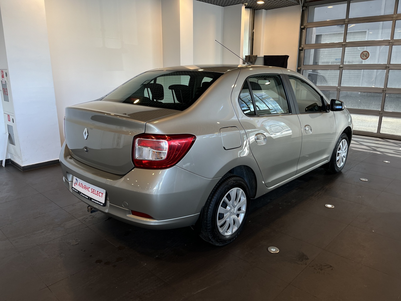 RENAULT LOGAN