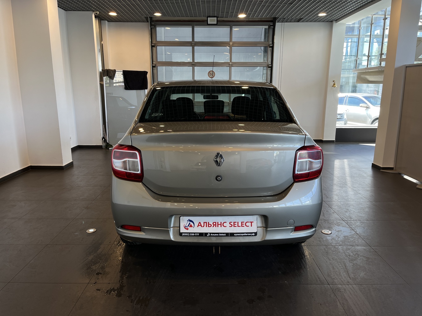 RENAULT LOGAN