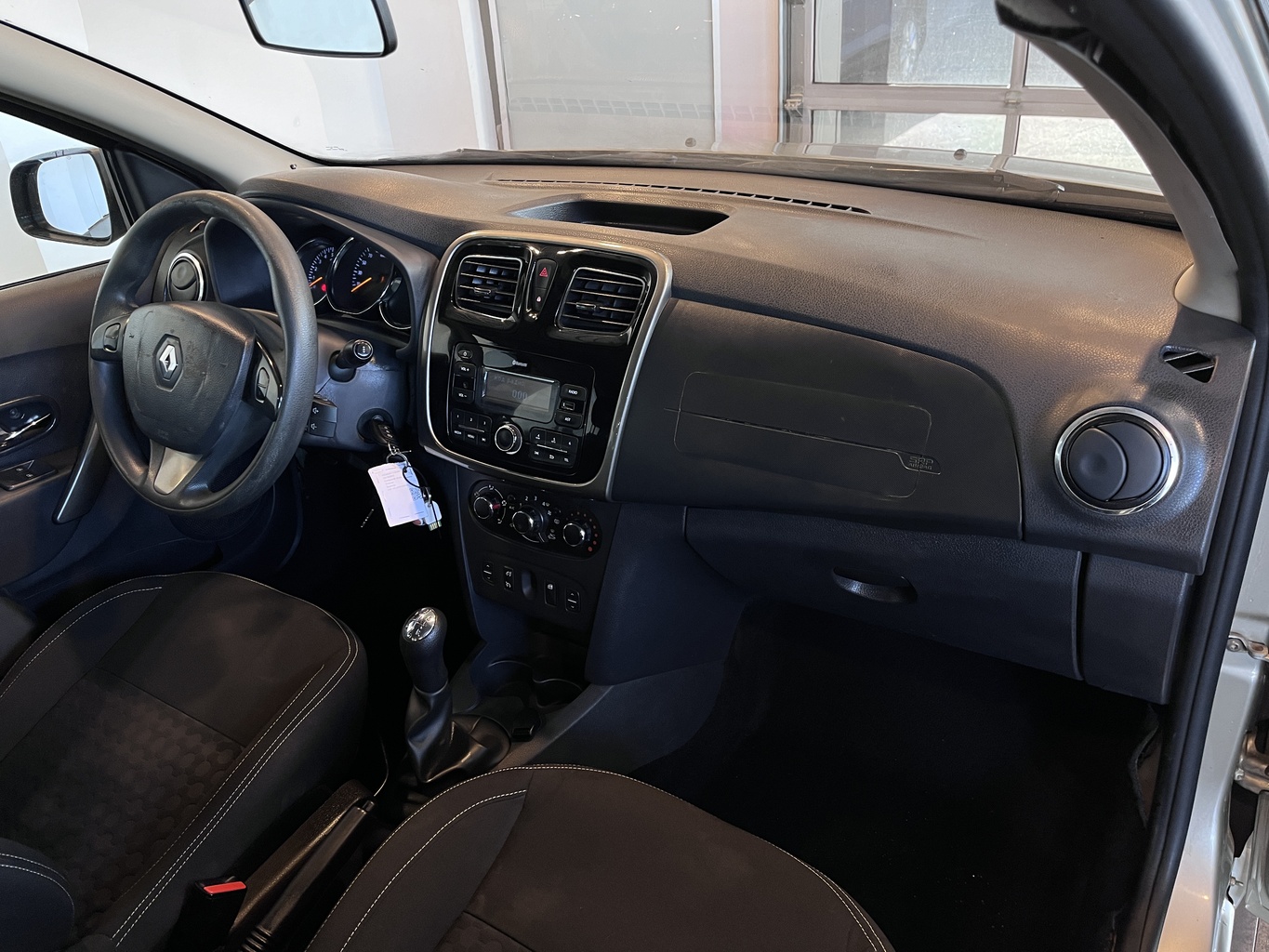 RENAULT LOGAN