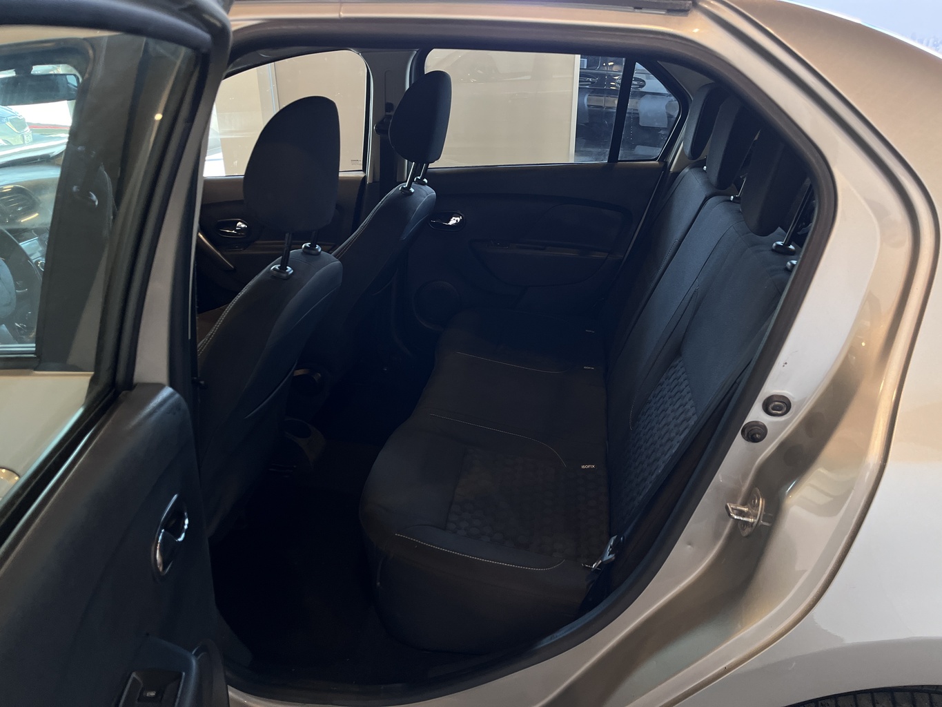 RENAULT LOGAN