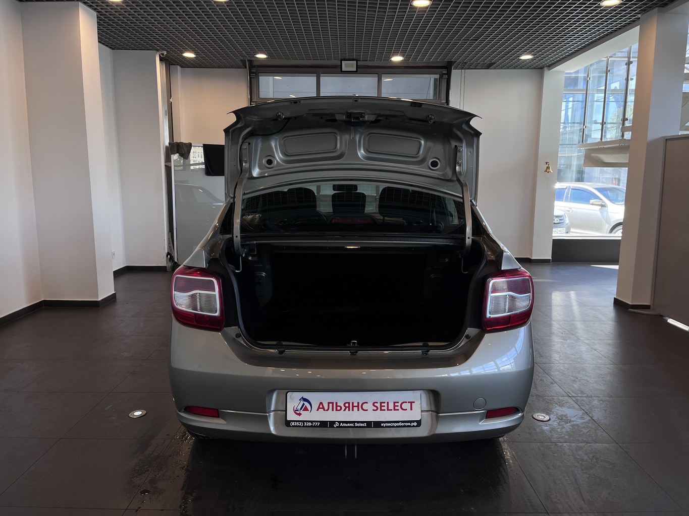 RENAULT LOGAN
