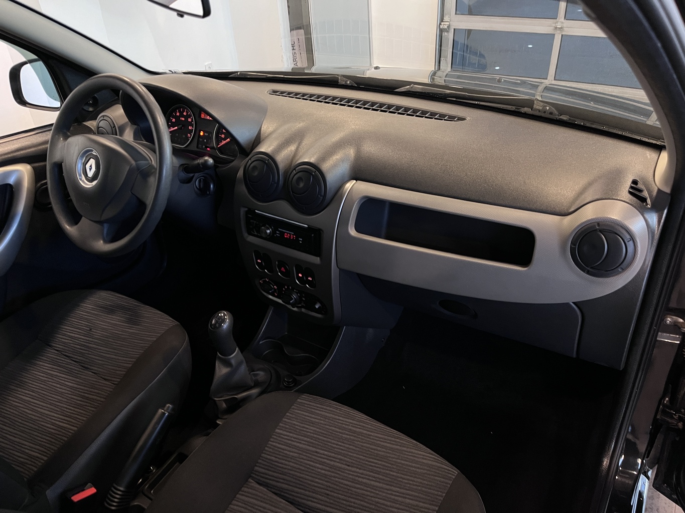 RENAULT SANDERO