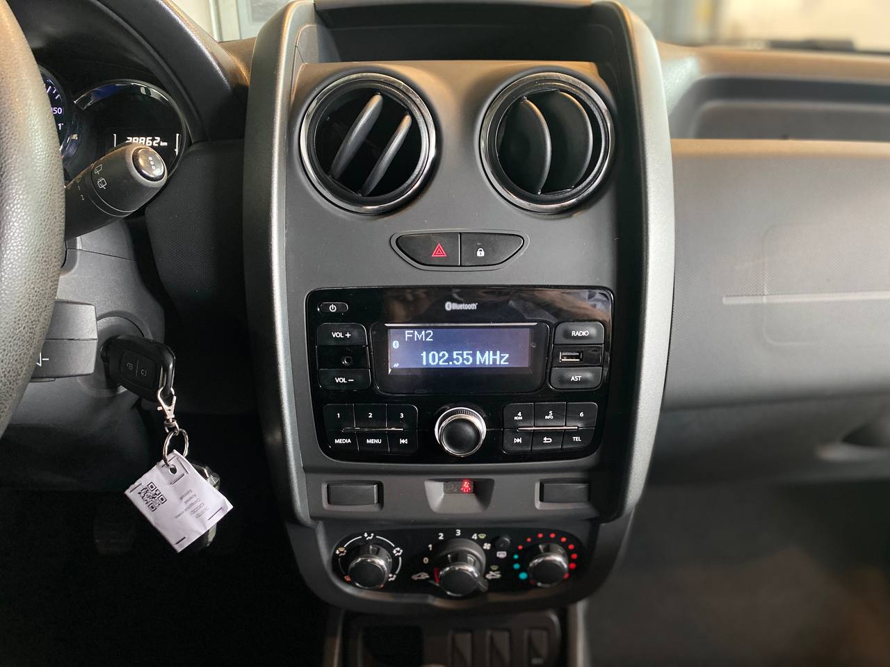RENAULT DUSTER