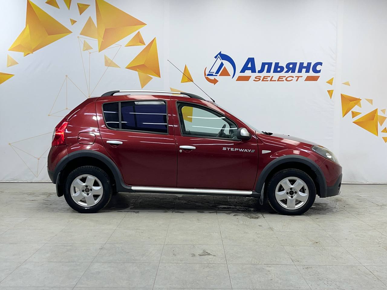 RENAULT SANDERO