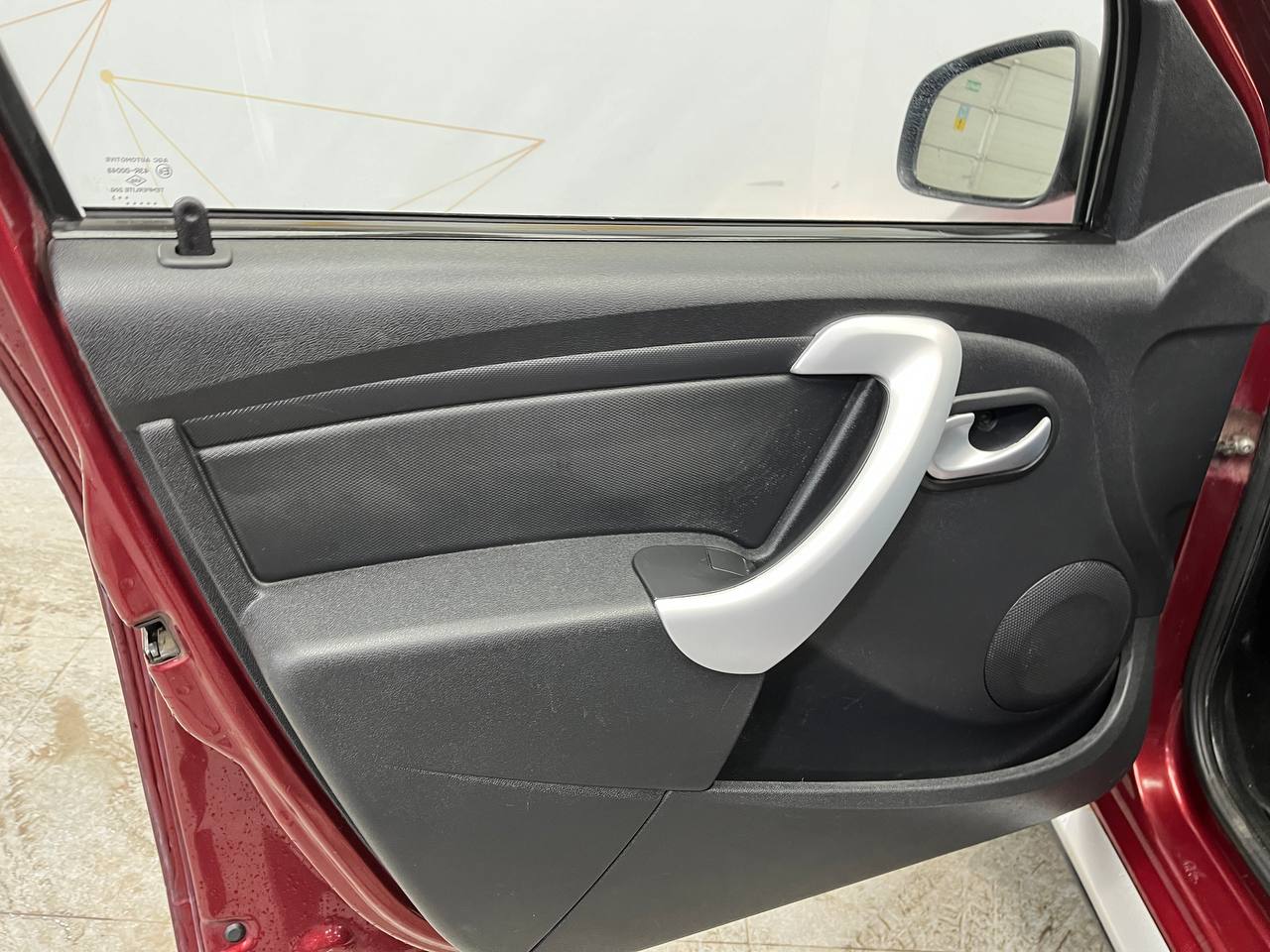 RENAULT SANDERO