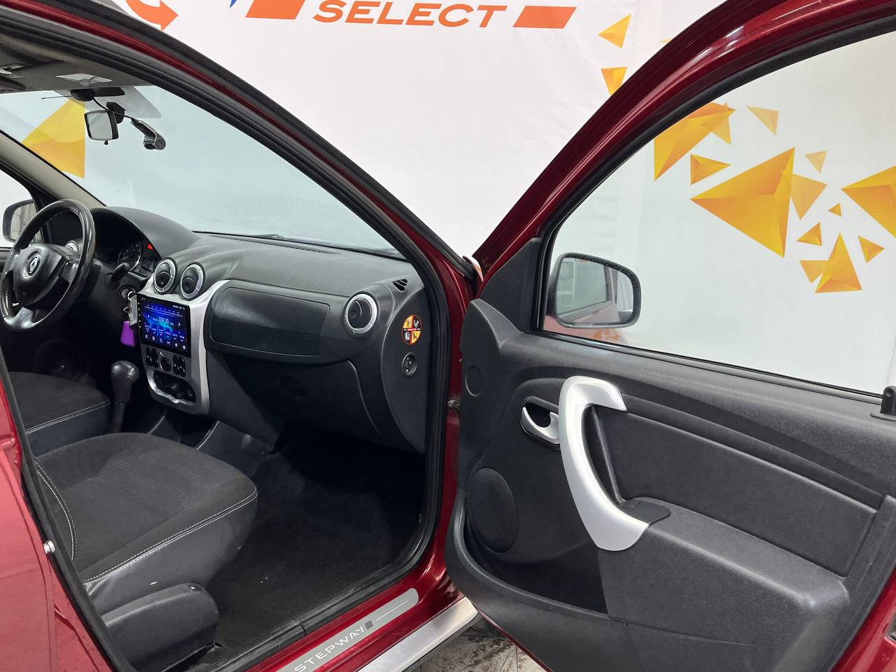 RENAULT SANDERO