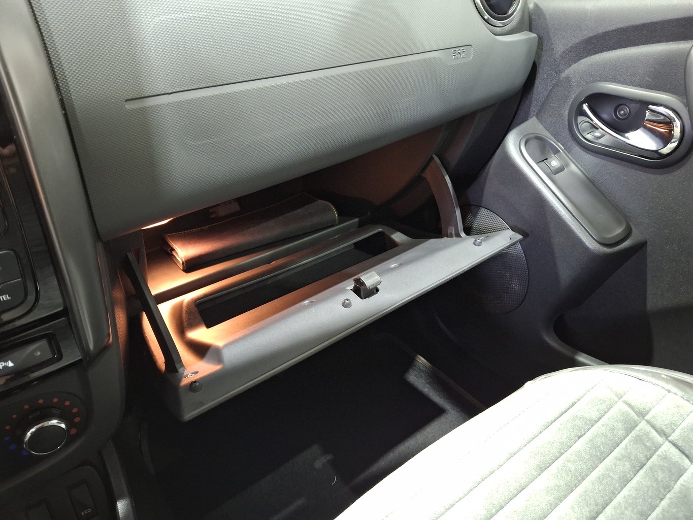 RENAULT DUSTER
