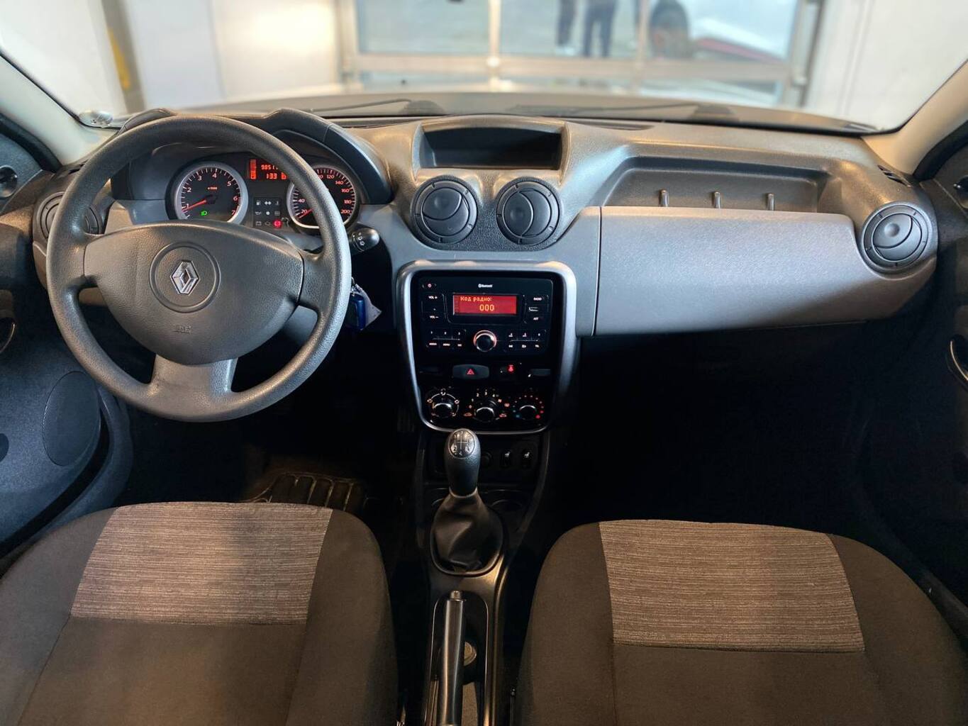 RENAULT DUSTER