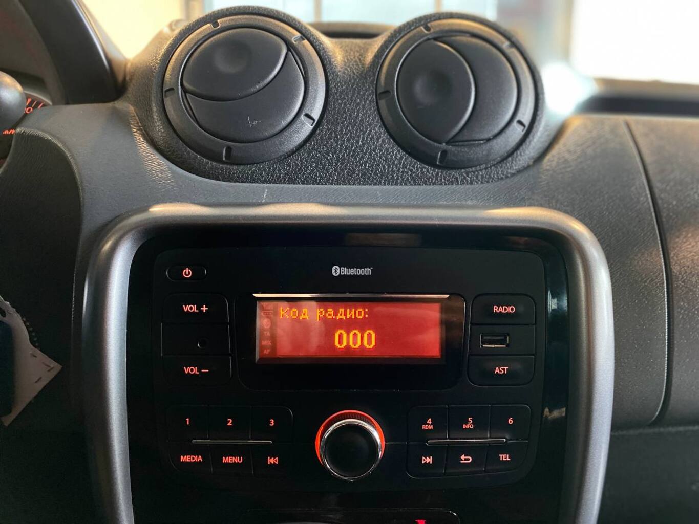 RENAULT DUSTER