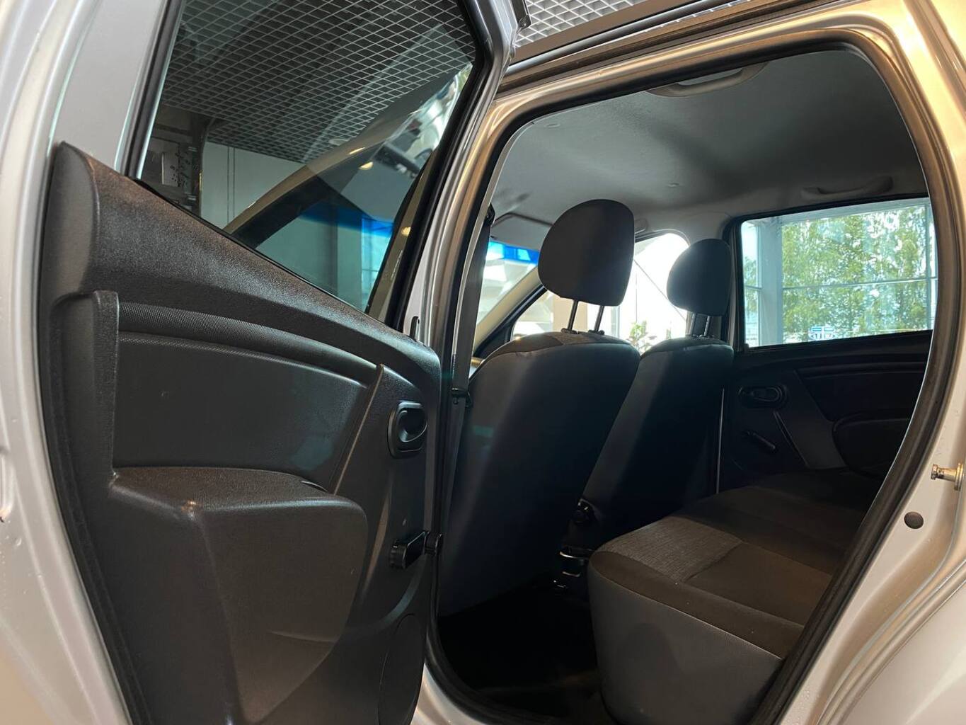 RENAULT DUSTER