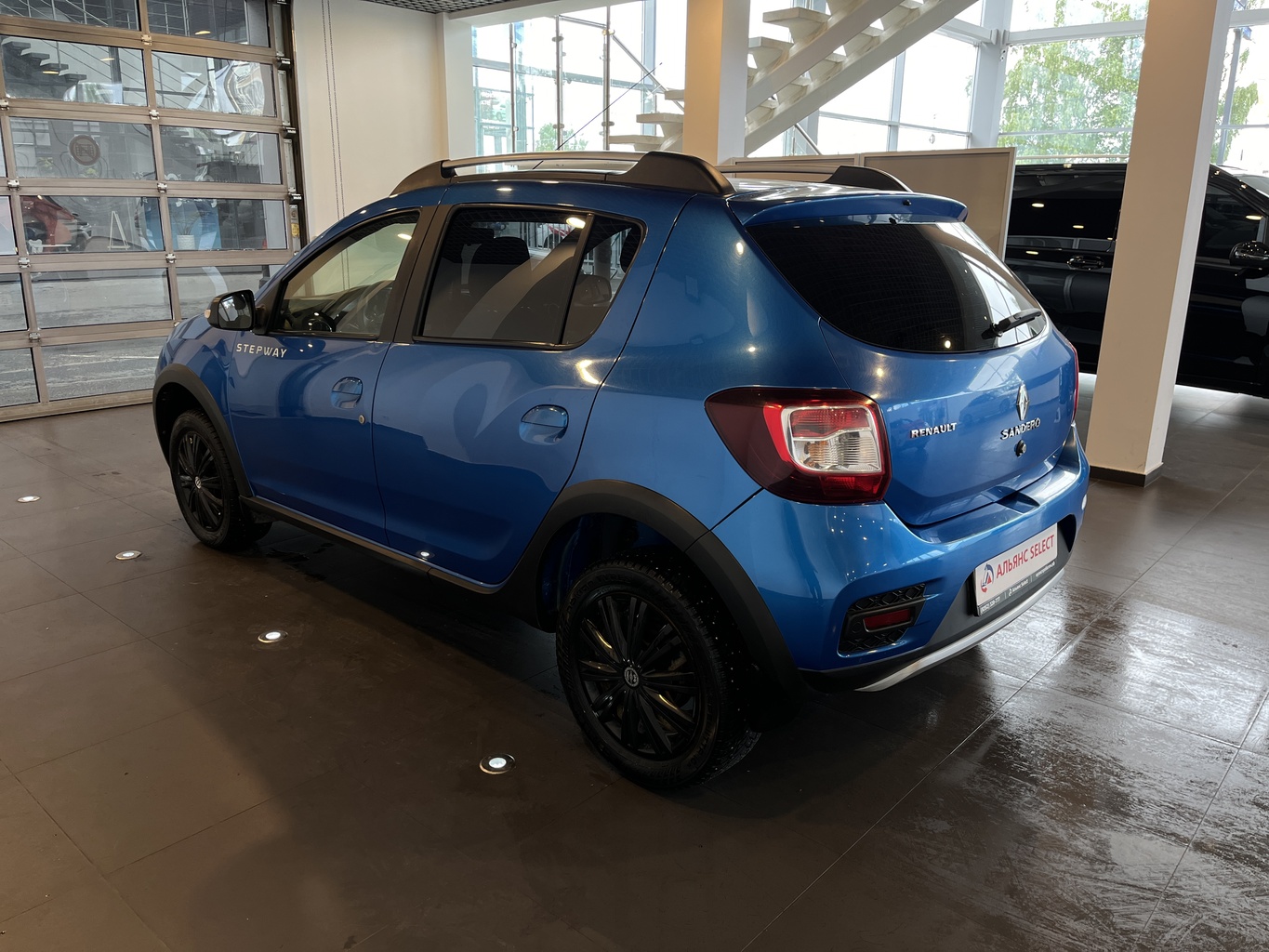 RENAULT SANDERO