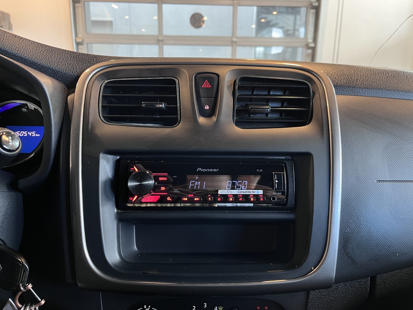 RENAULT SANDERO