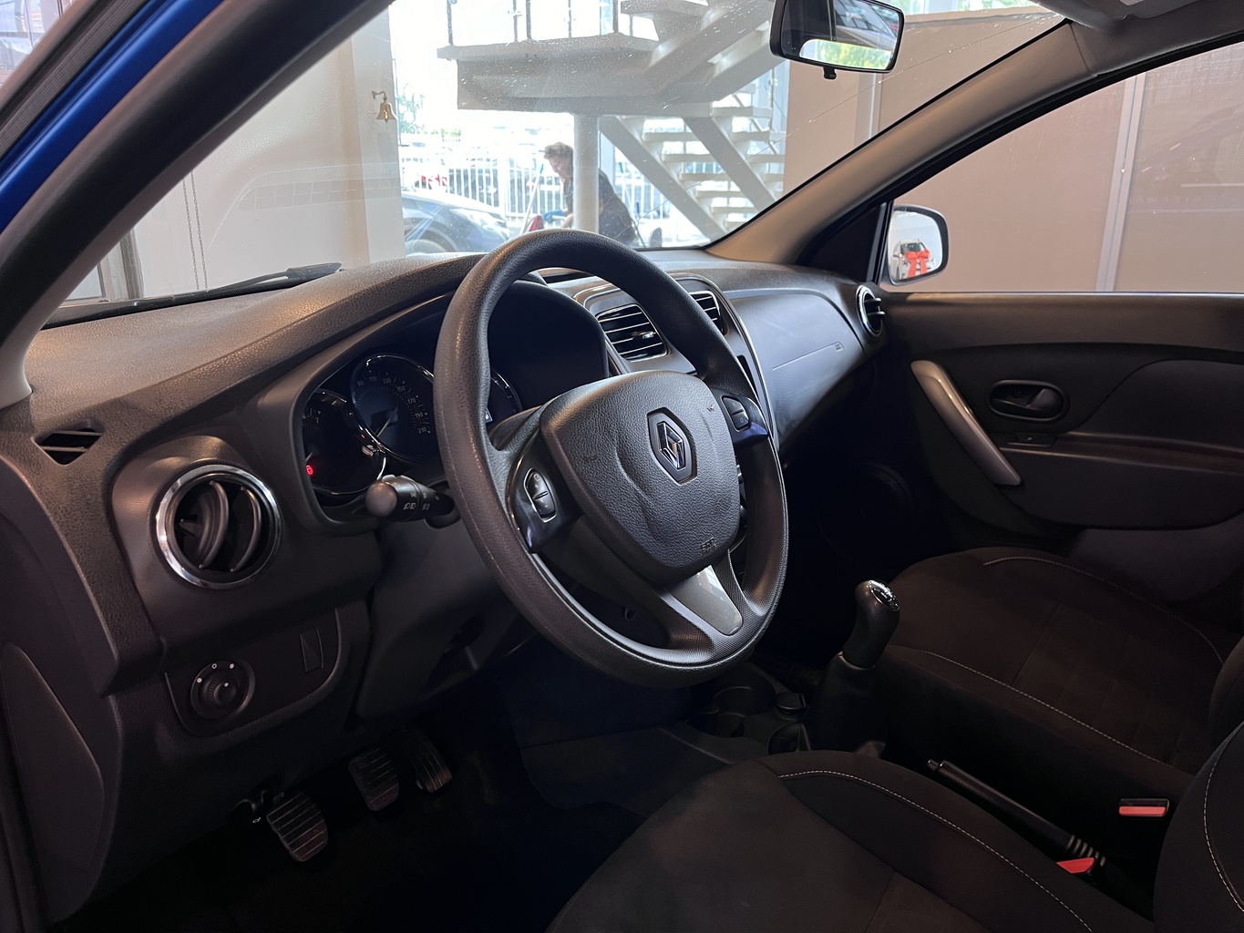 RENAULT SANDERO