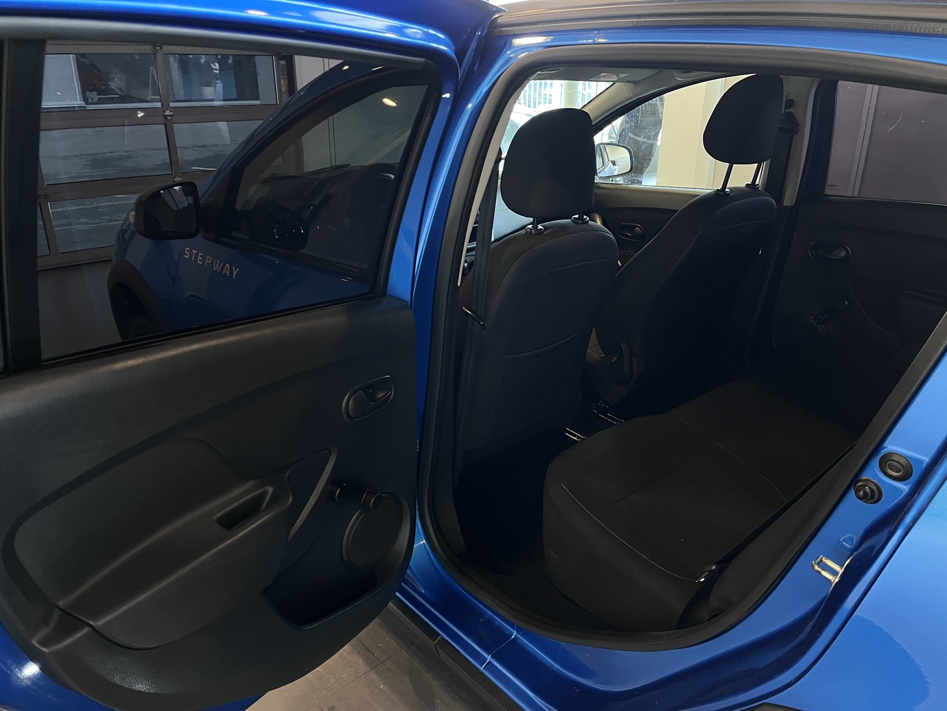 RENAULT SANDERO
