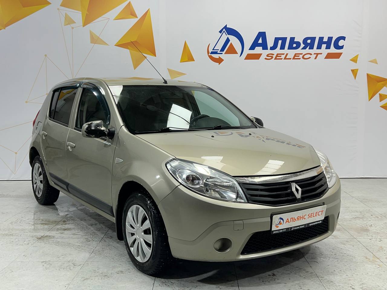 RENAULT SANDERO