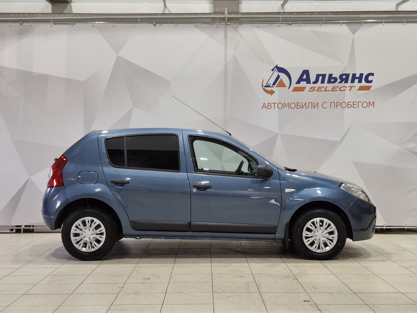 RENAULT SANDERO