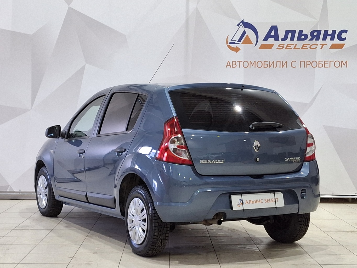 RENAULT SANDERO