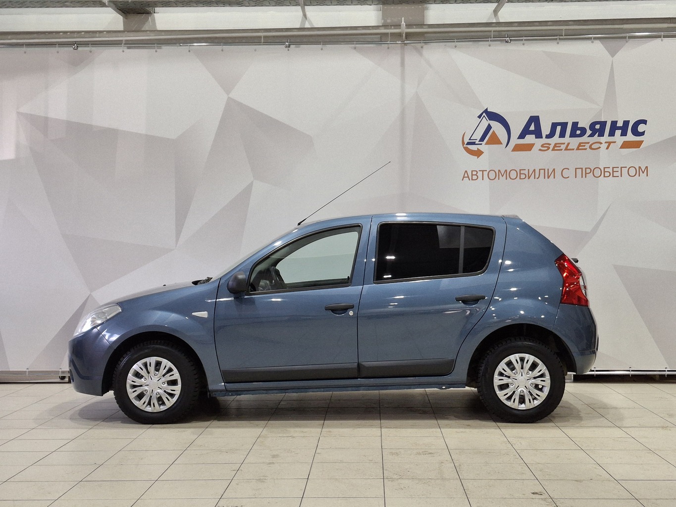 RENAULT SANDERO