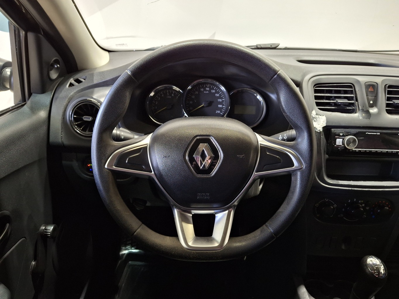 RENAULT LOGAN