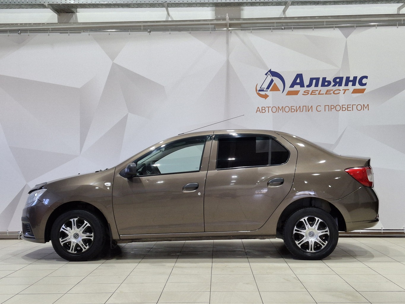 RENAULT LOGAN