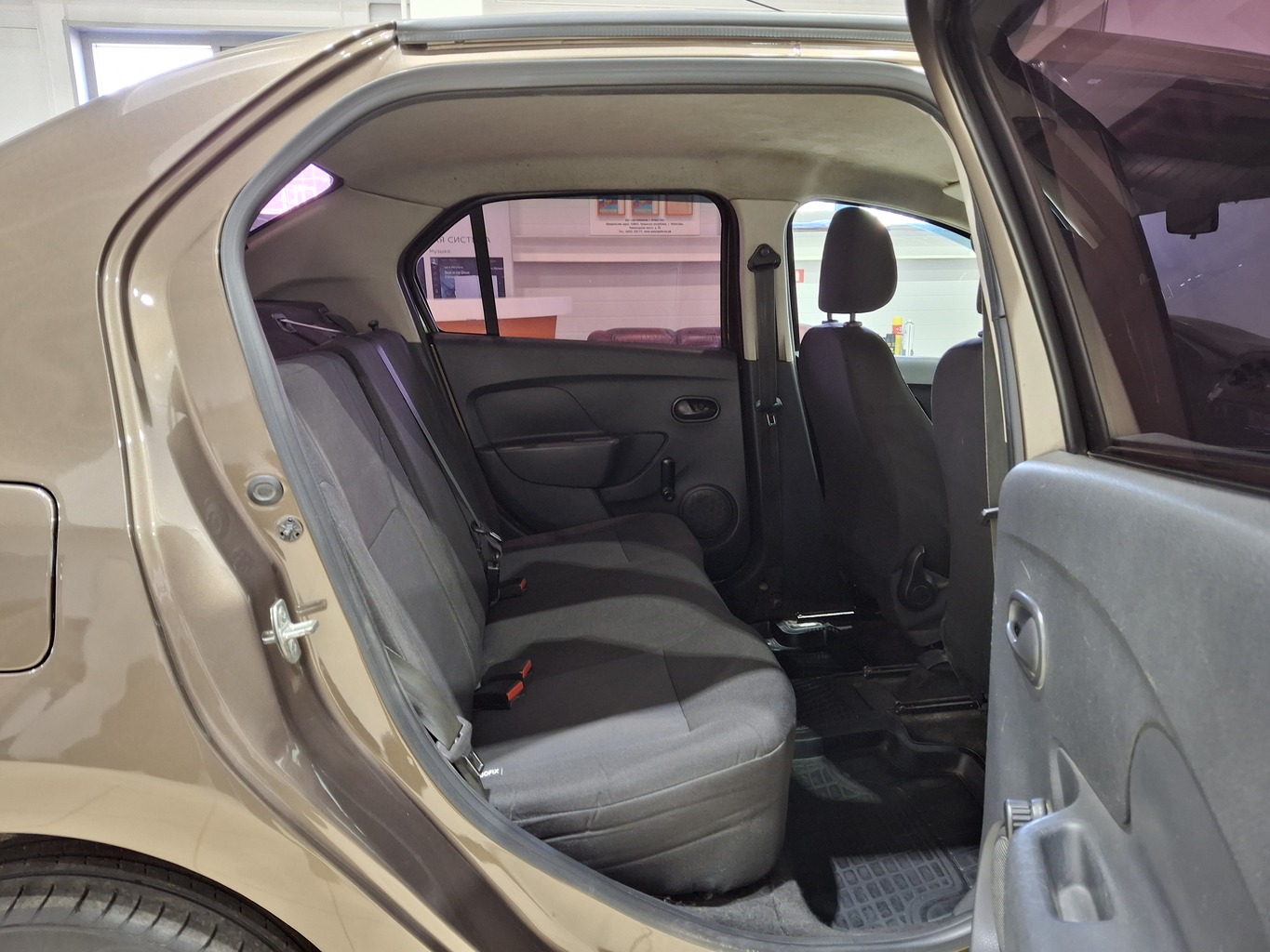 RENAULT LOGAN