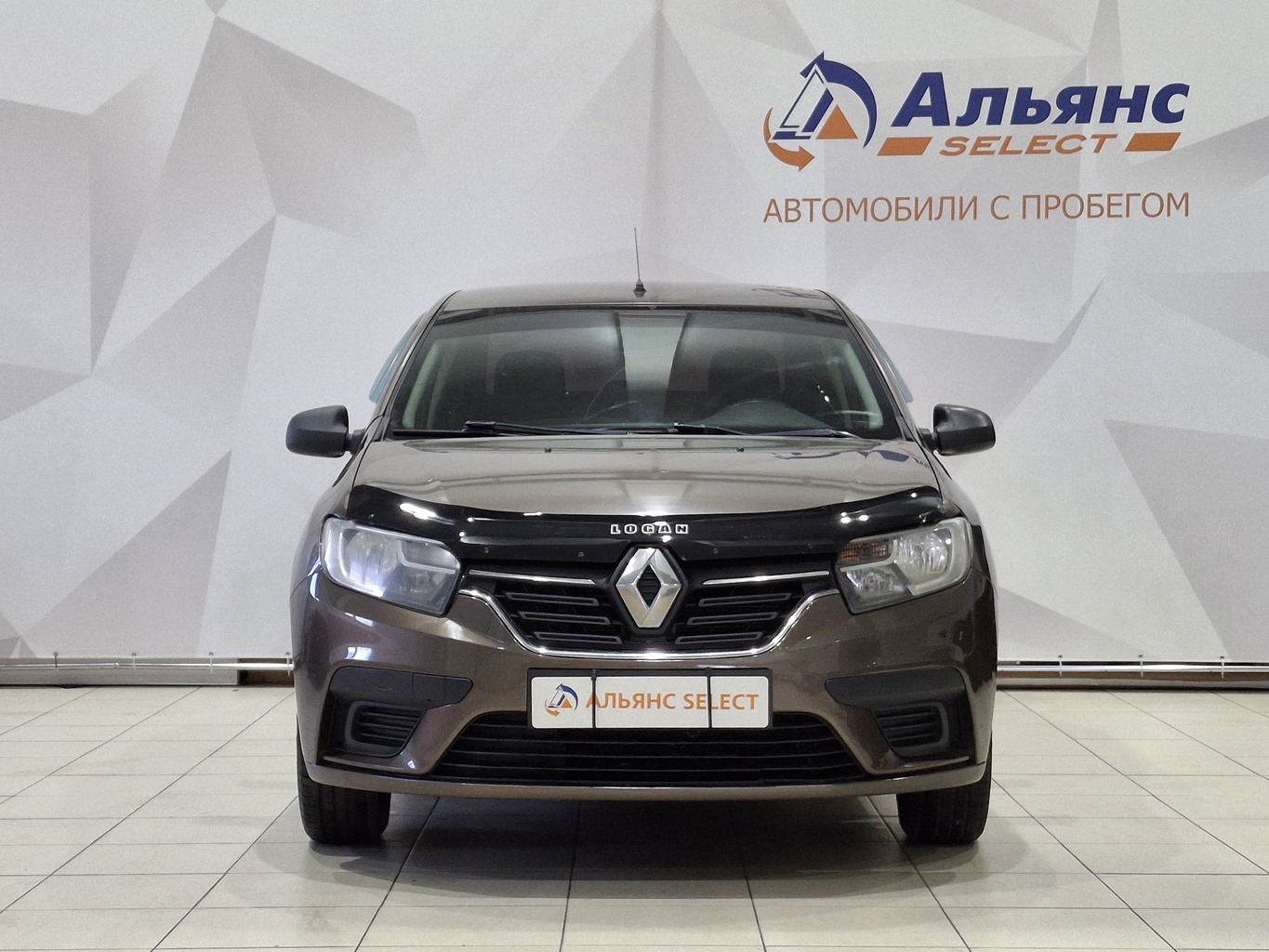 RENAULT LOGAN