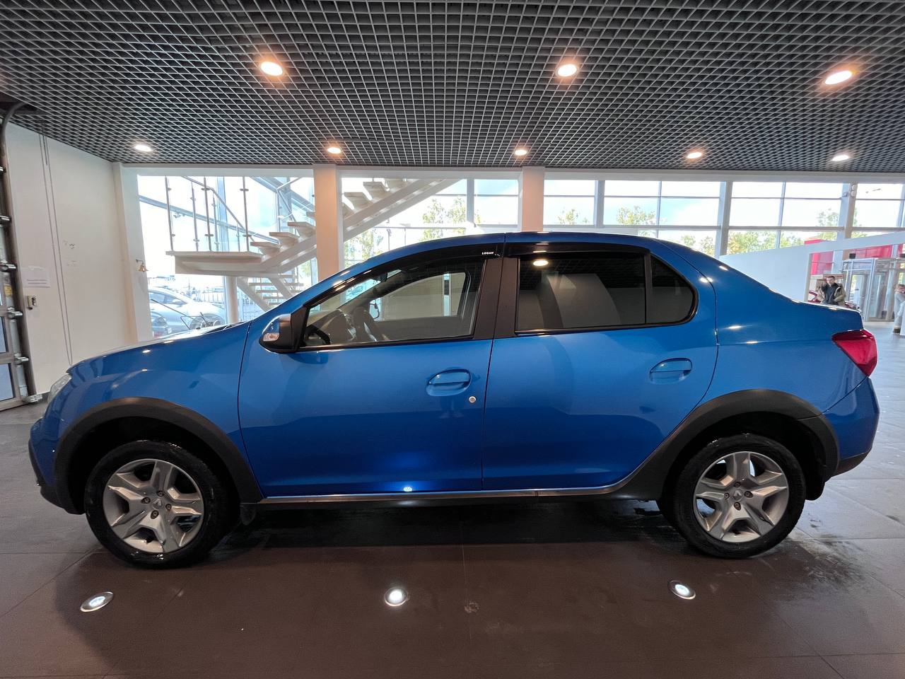 RENAULT LOGAN