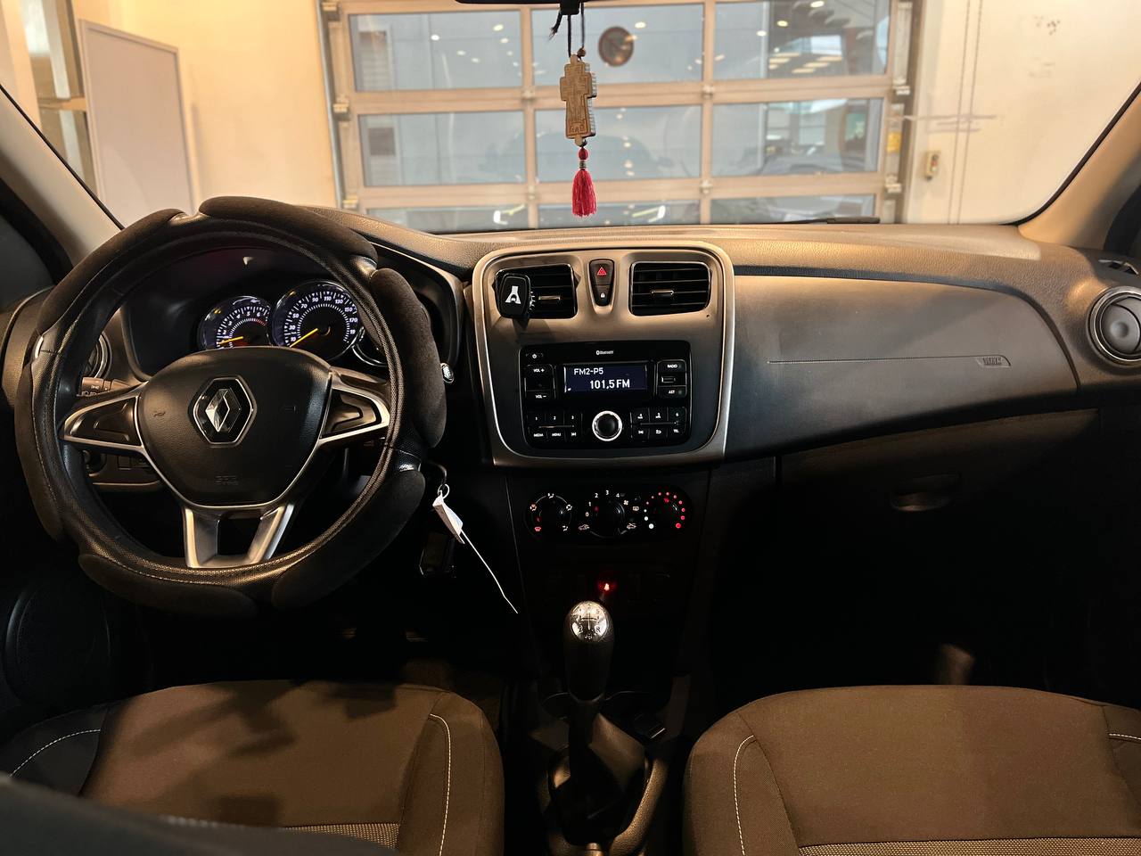 RENAULT LOGAN