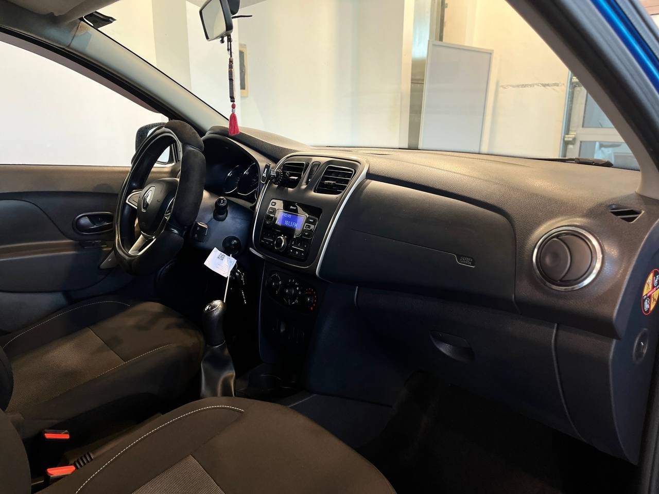 RENAULT LOGAN