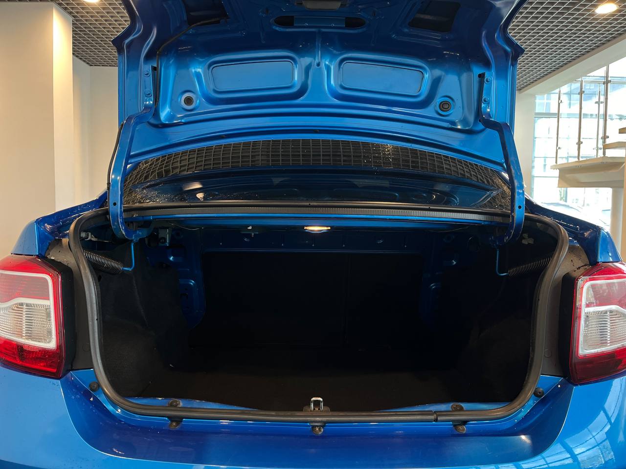RENAULT LOGAN
