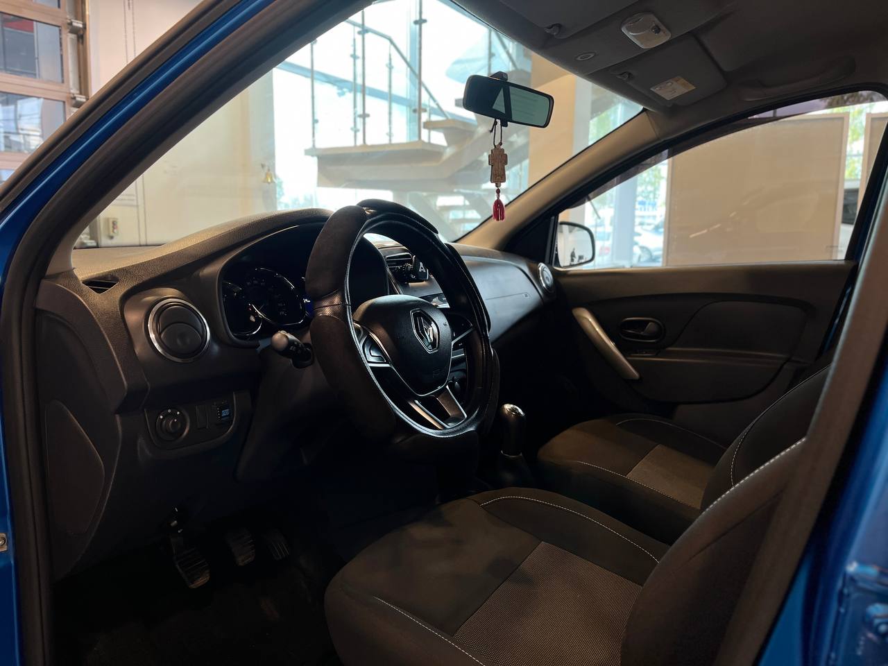 RENAULT LOGAN
