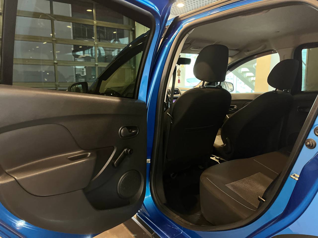RENAULT LOGAN