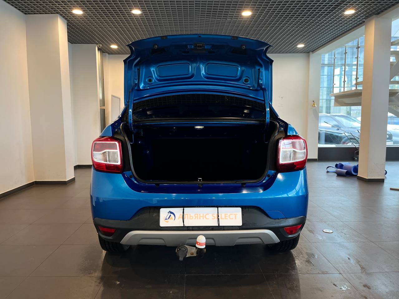 RENAULT LOGAN