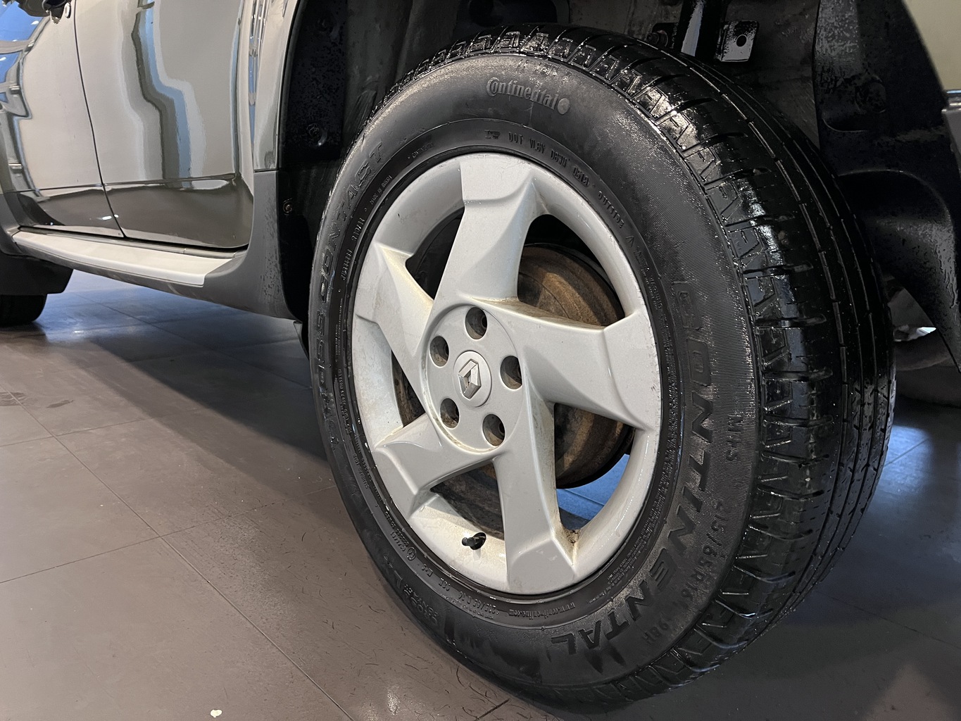 RENAULT DUSTER