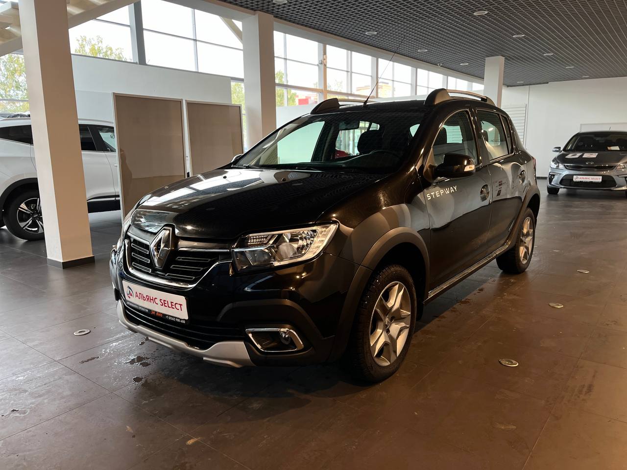 RENAULT SANDERO
