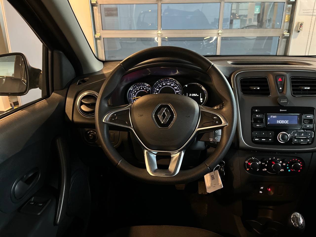 RENAULT SANDERO